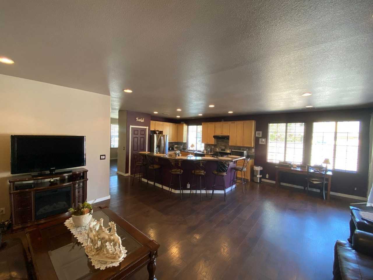 2306 N Rock Creek Dr - Photo 4 of 13