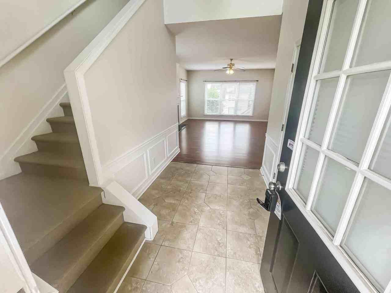 140 Calborne Ct - Photo 5 of 42