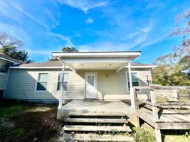 featured image of 302B Corman Ave