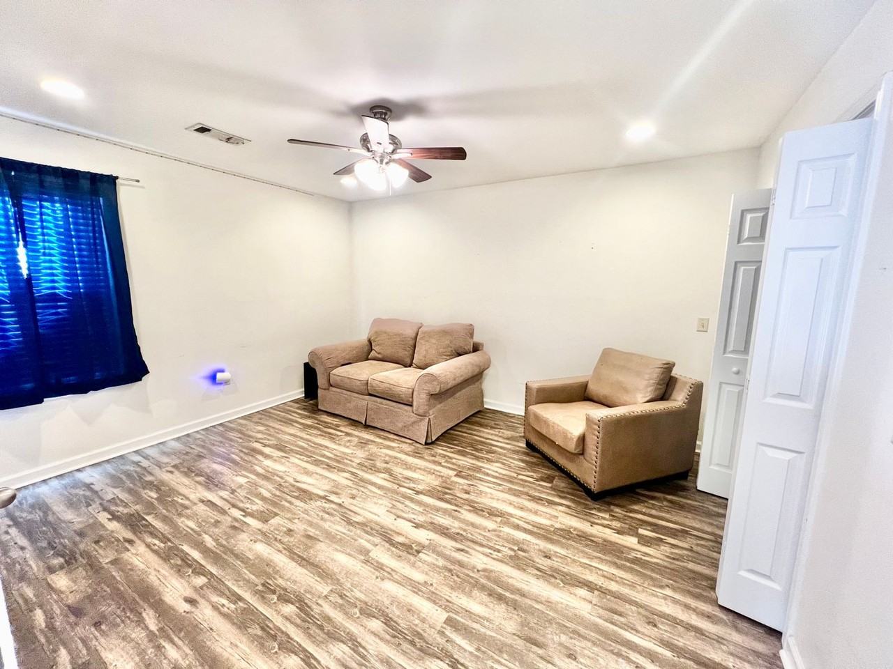 302B Corman Ave - Photo 5 of 9