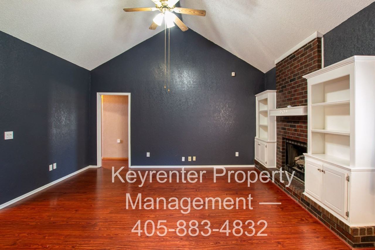 1812 Se 14th St - Photo 4 of 27