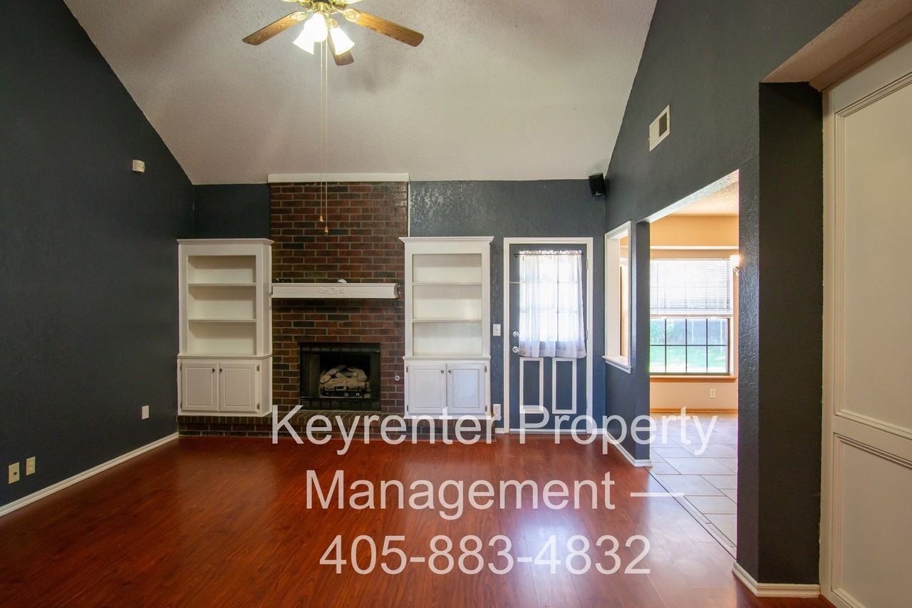 1812 Se 14th St - Photo 5 of 27