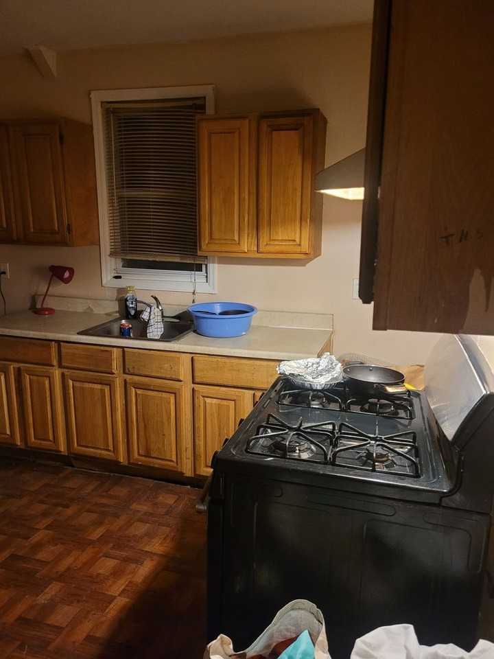 107 Palm St - Photo 7 of 17