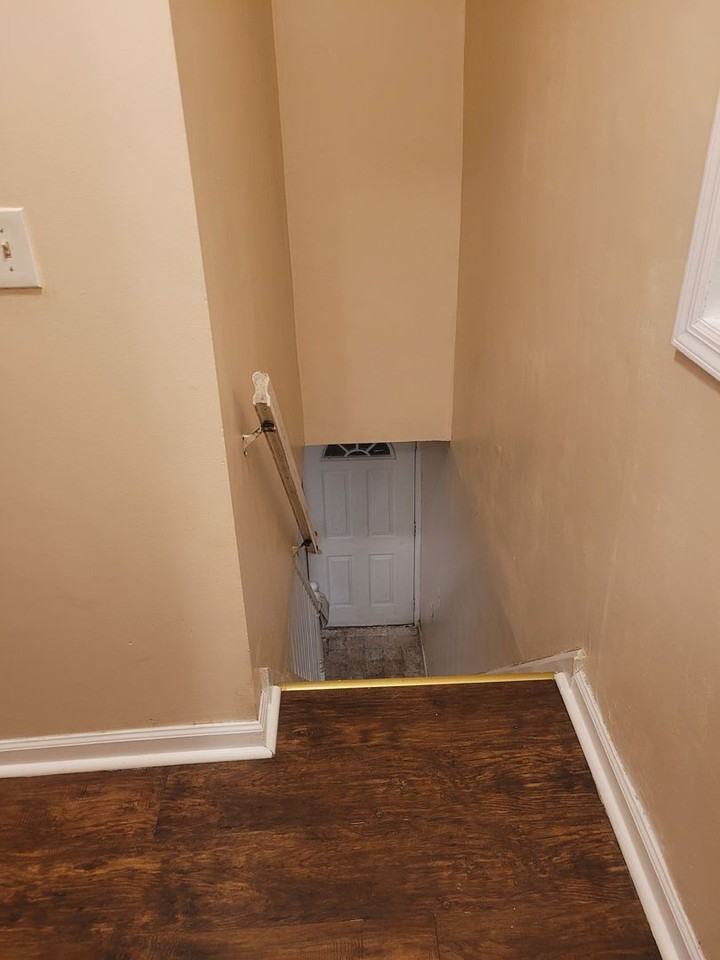 107 Palm St - Photo 6 of 17