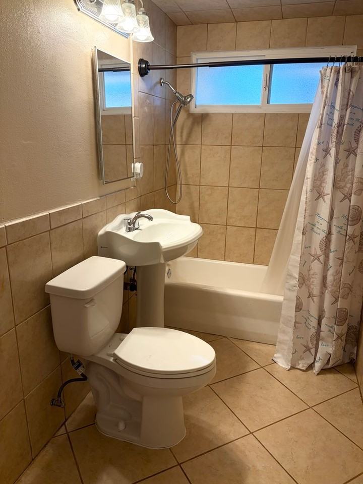 5211 N Leaf Ave - Photo 6 of 15