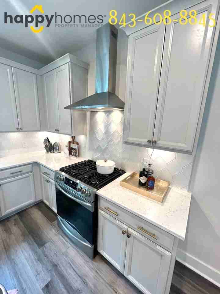 1715 Indy Dr - Photo 6 of 37