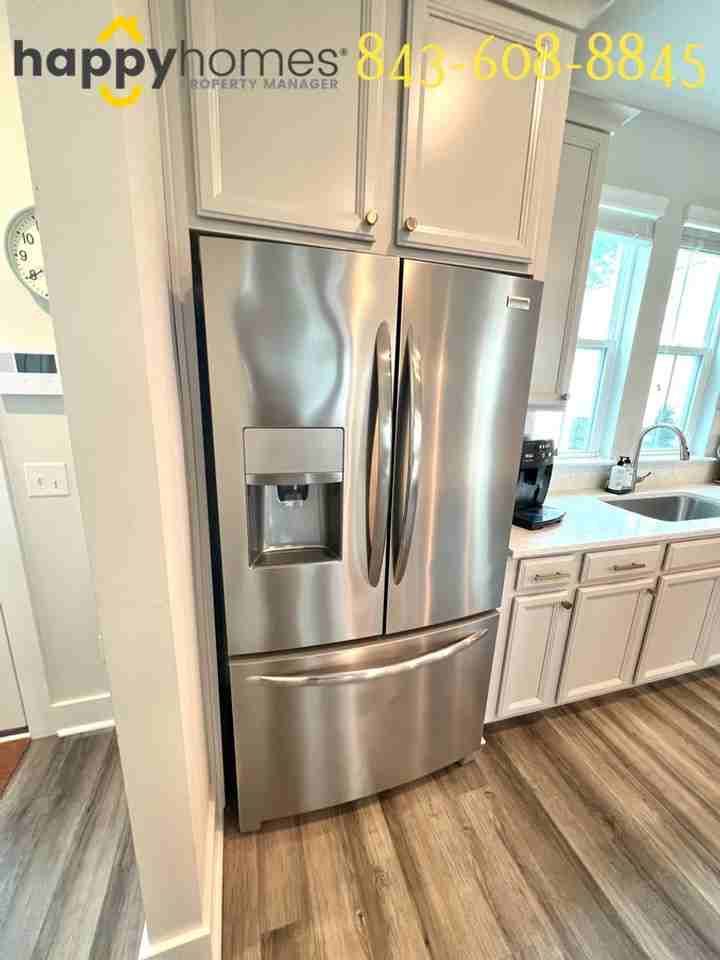 1715 Indy Dr - Photo 7 of 37