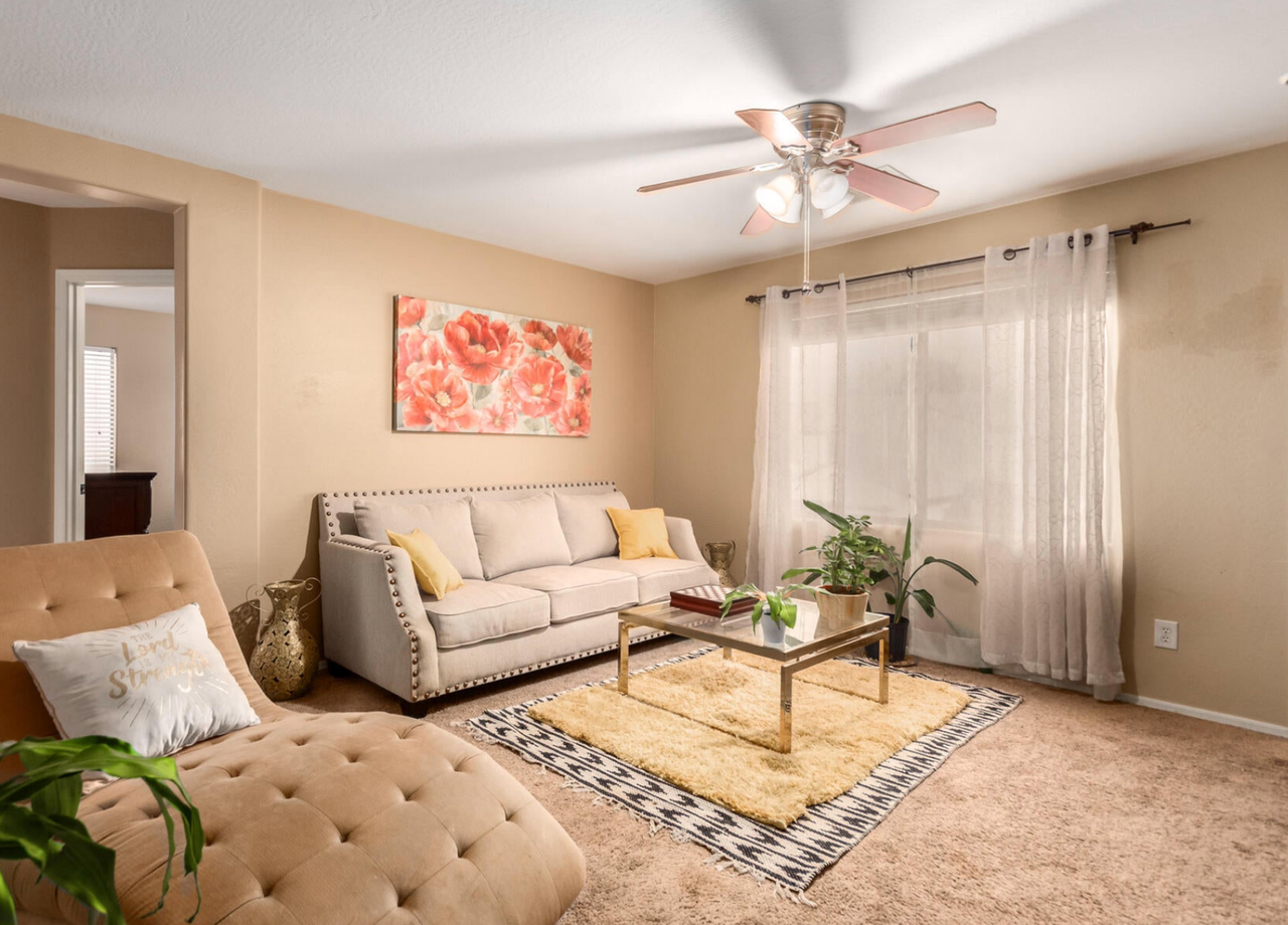 1825 S Rockwell St - Photo 7 of 10