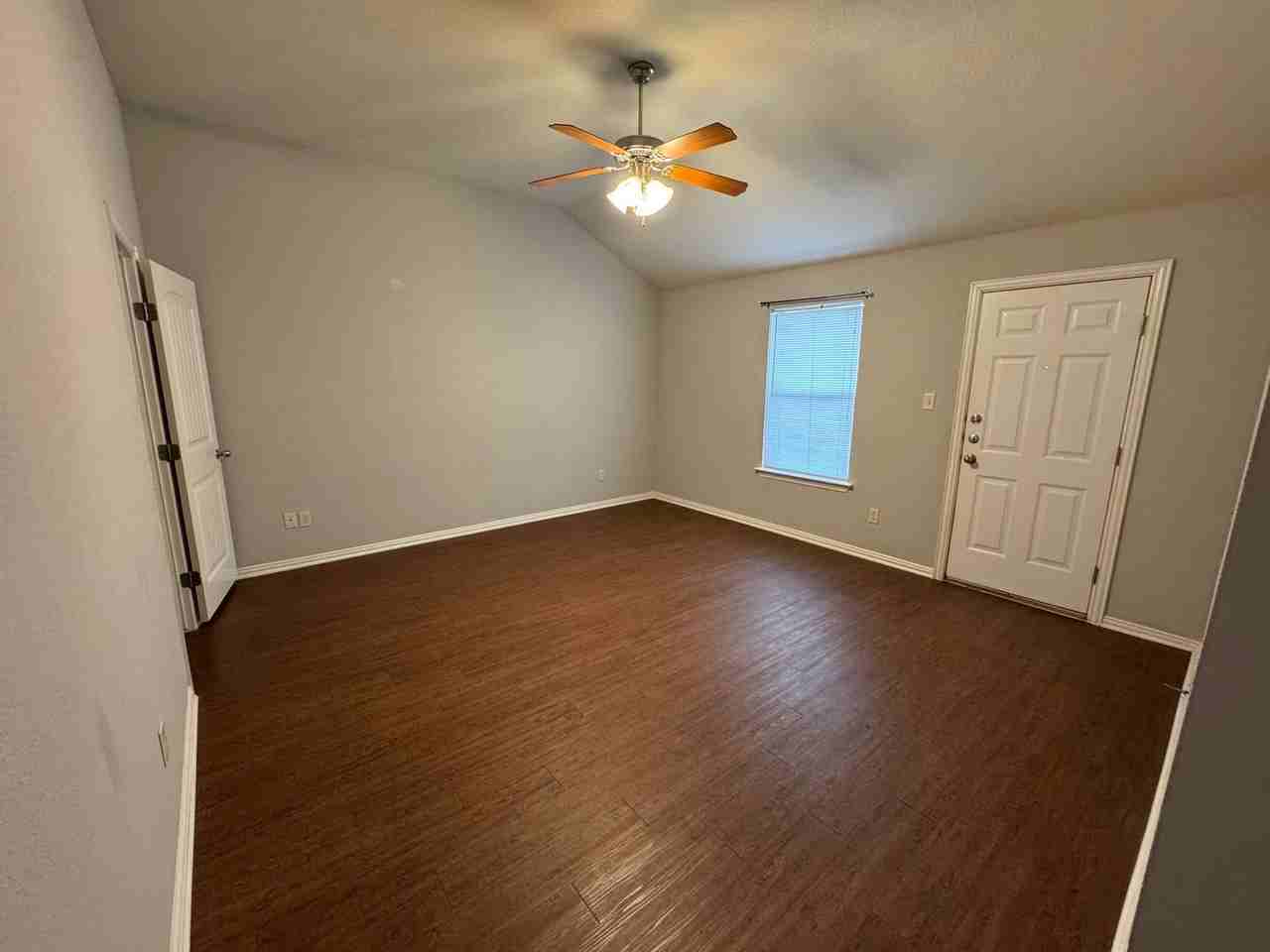 206 Prosperity Trl - Photo 4 of 11