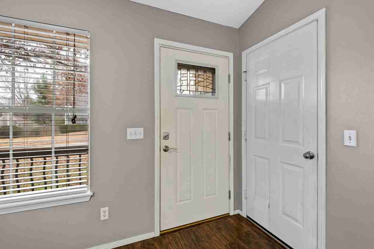 3168 W Parkway Dr - Photo 5 of 27