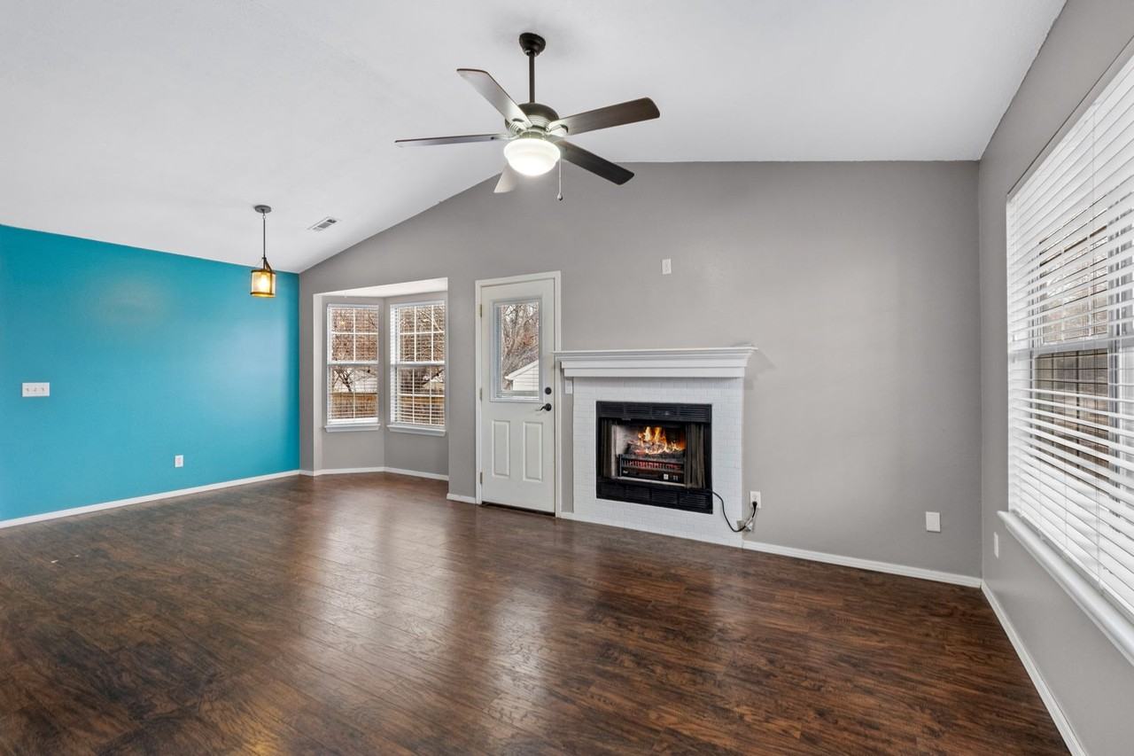 3168 W Parkway Dr - Photo 6 of 27