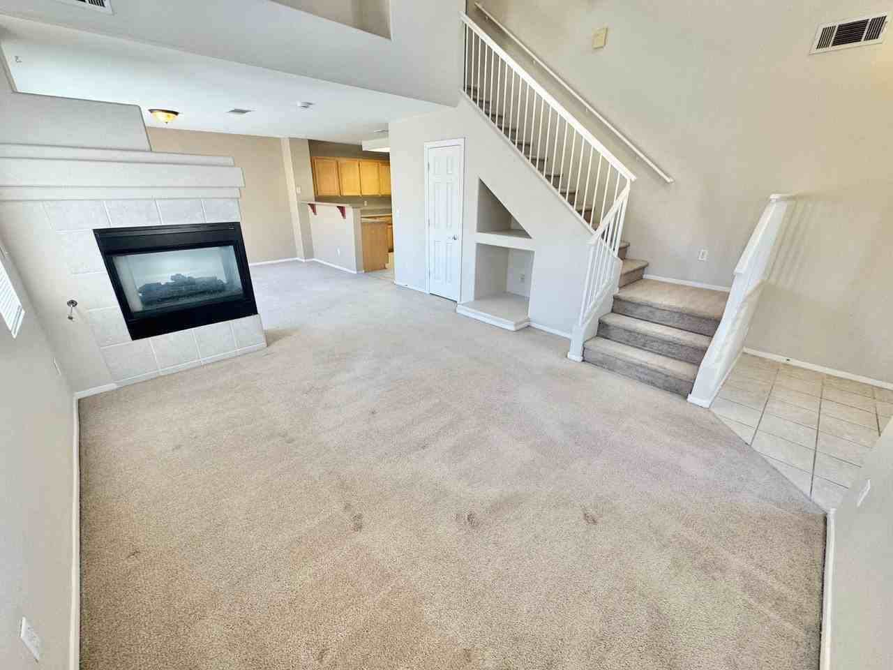 6401 Hillside Brook Ave - Photo 2 of 25