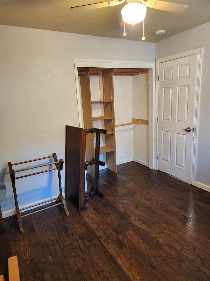 2969 Oak St - Photo 6 of 11