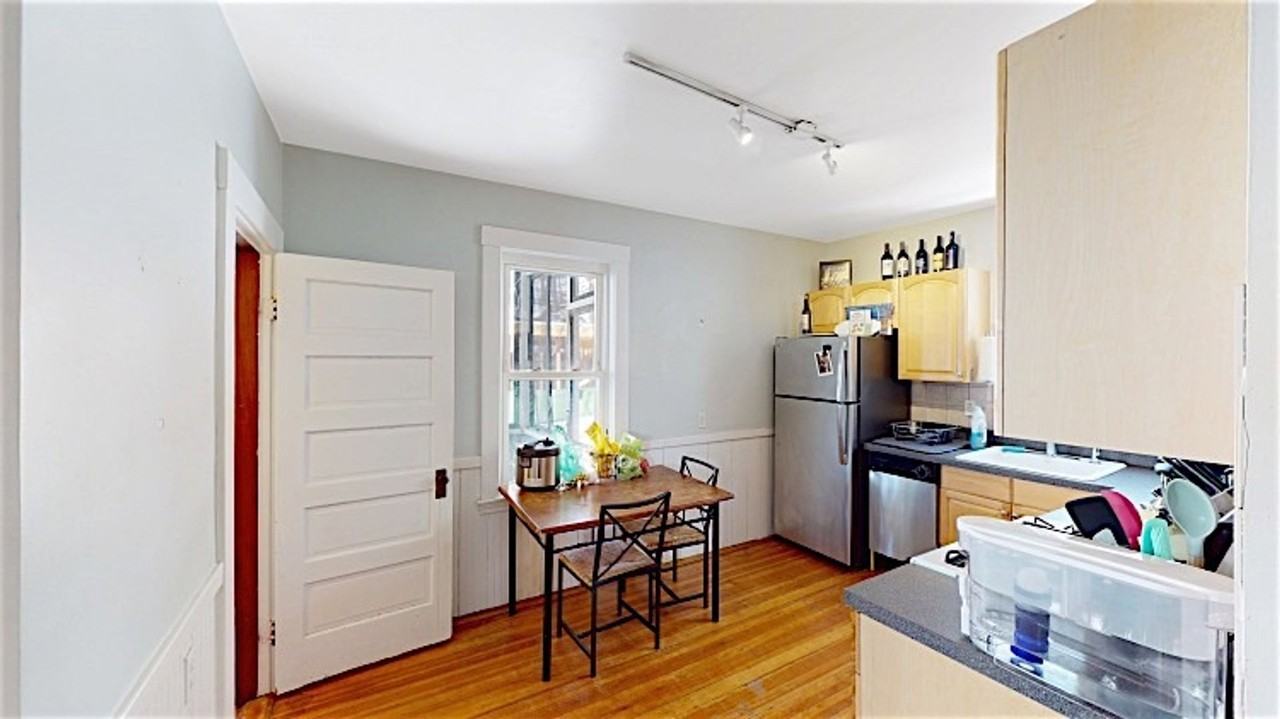 243 Summer St - Photo 2 of 8