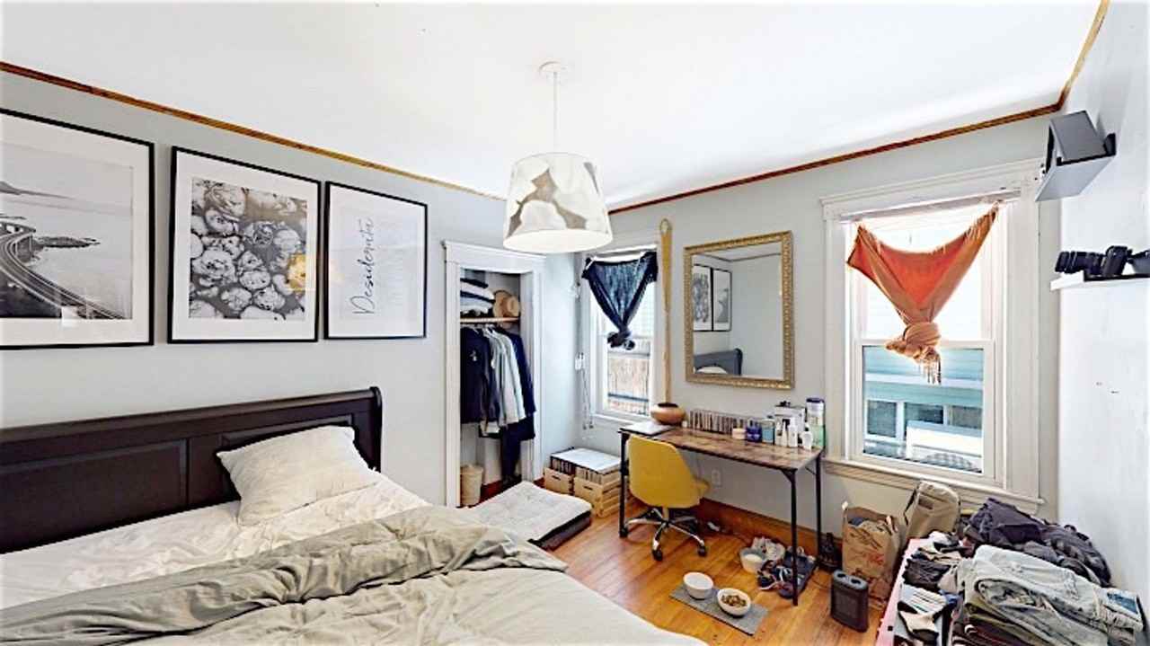 243 Summer St - Photo 6 of 8