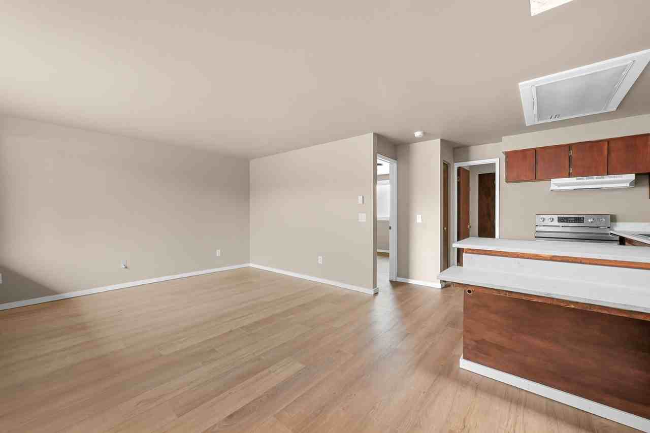 2812 Cottonwood Ave - Photo 4 of 10