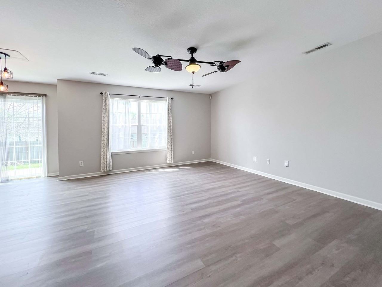 7717 Longshanks Rd - Photo 2 of 20