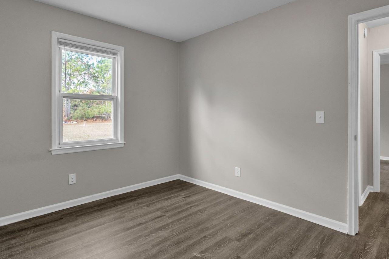 128 Calvin Ct #128B - Photo 7 of 11