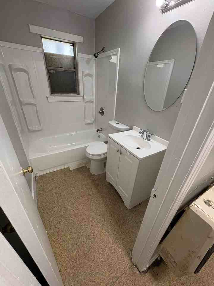 1463 Boxwood St - Photo 3 of 6