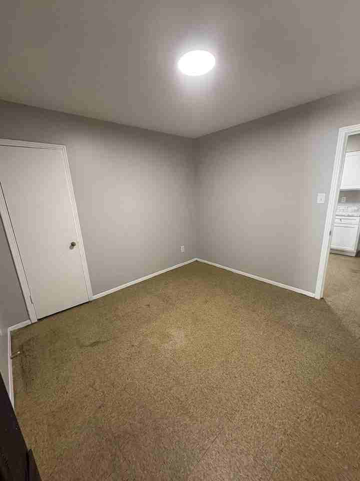 1463 Boxwood St - Photo 6 of 6