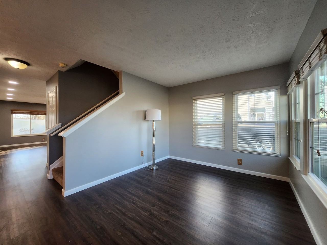 1222 Sunset Dr - Photo 4 of 50