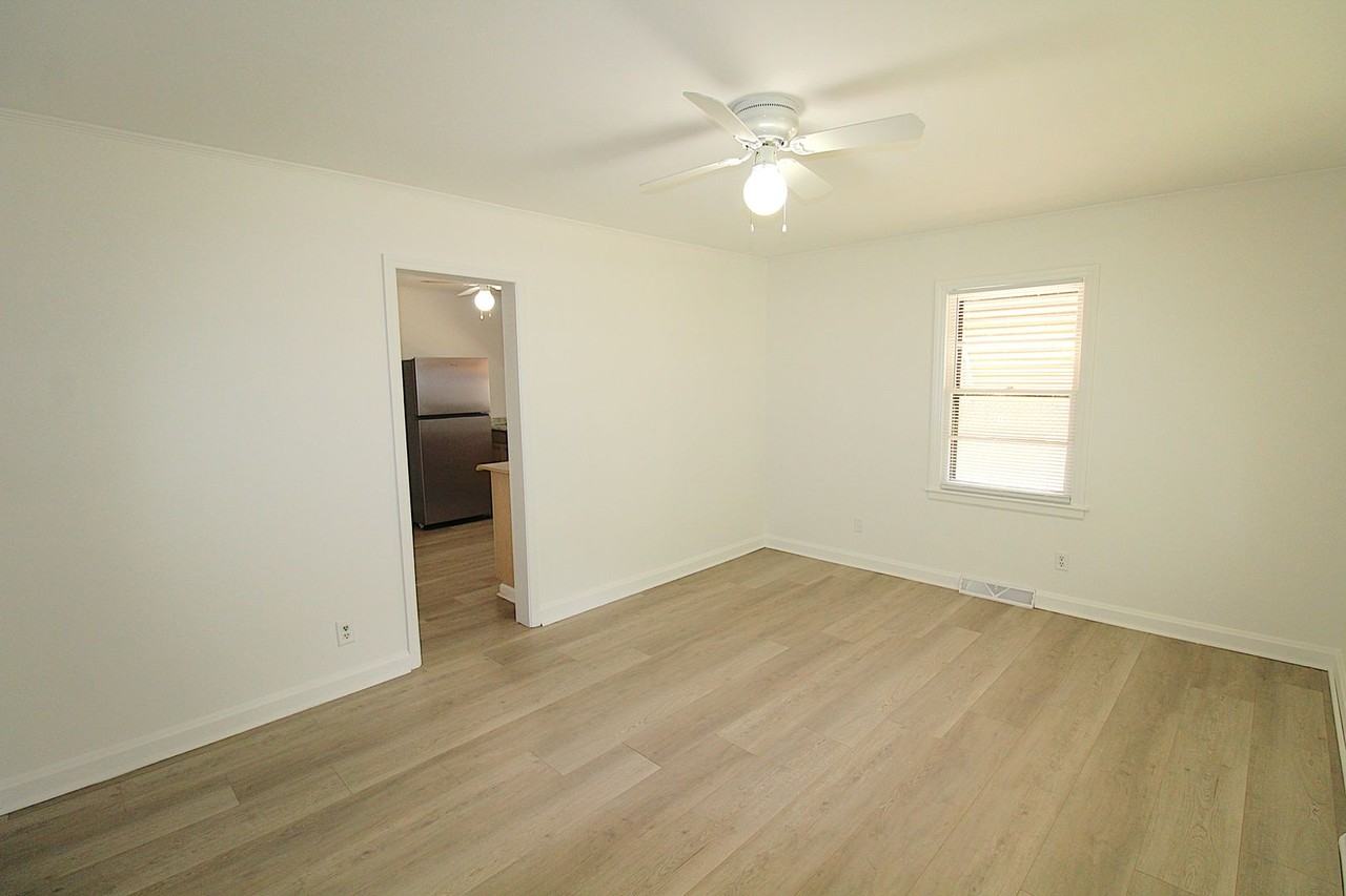 3936 Tillman Rd - Photo 5 of 18