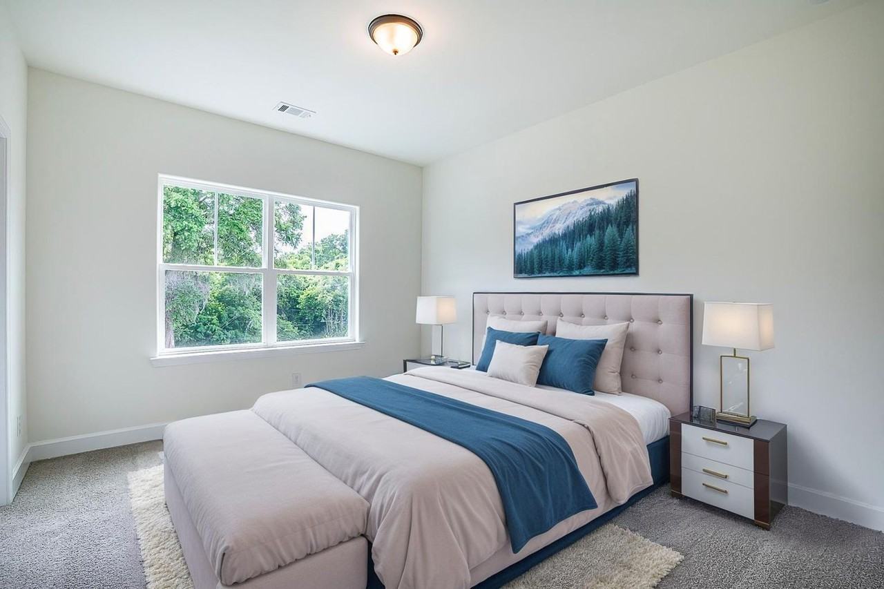 252 Weathersby St - Photo 5 of 13