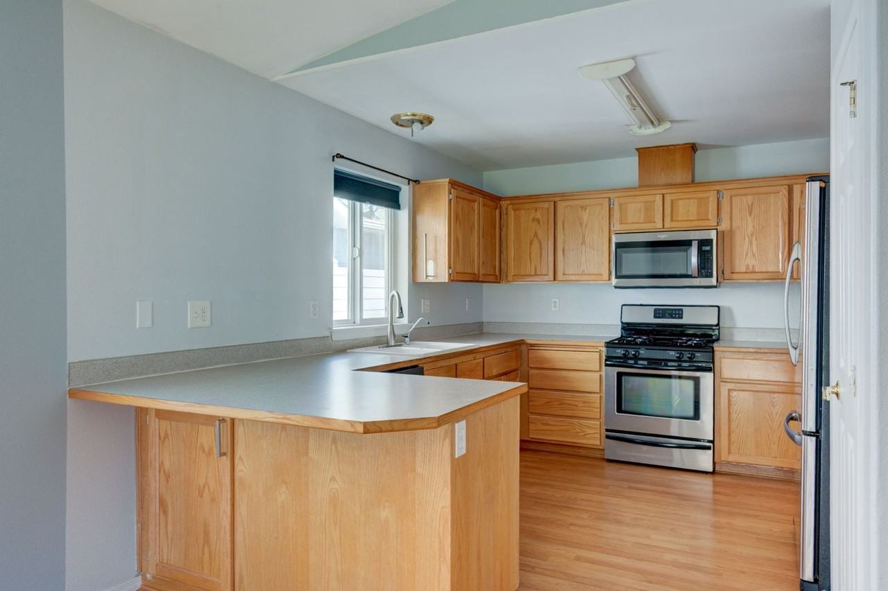 1101 Ne Big Berry Loop - Photo 3 of 22