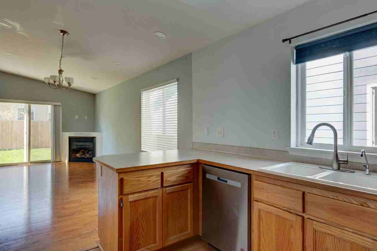 1101 Ne Big Berry Loop - Photo 4 of 22