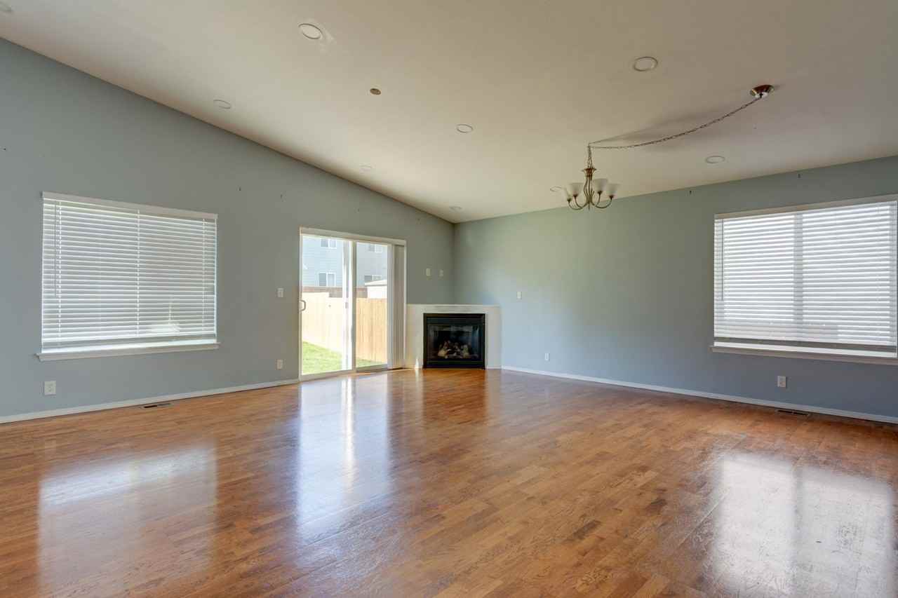 1101 Ne Big Berry Loop - Photo 6 of 22