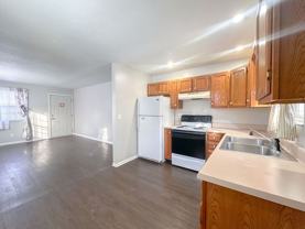 1332 S Elizabeth St - Photo 1 of 1