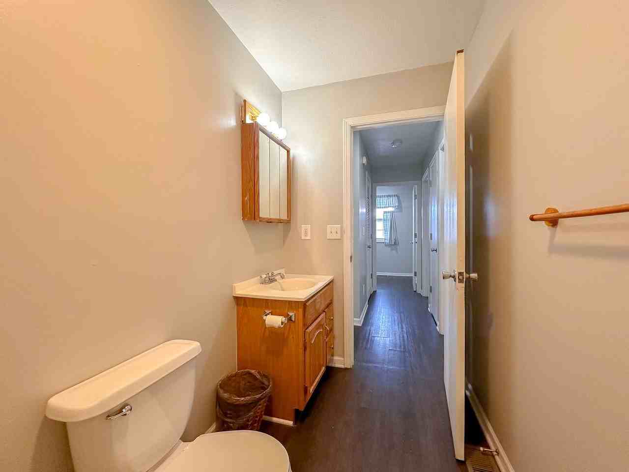 1332 S Elizabeth St - Photo 4 of 21