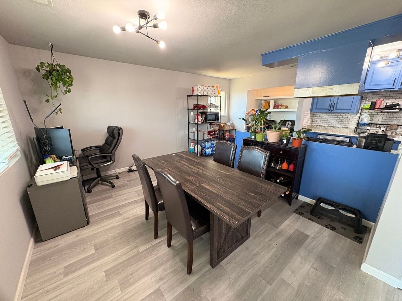 1068 Milpas St - Photo 5 of 11