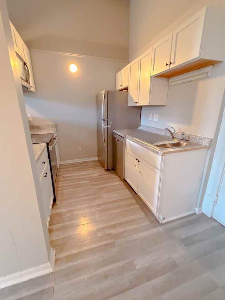 Mason School Apartments - Photo 3 of 6