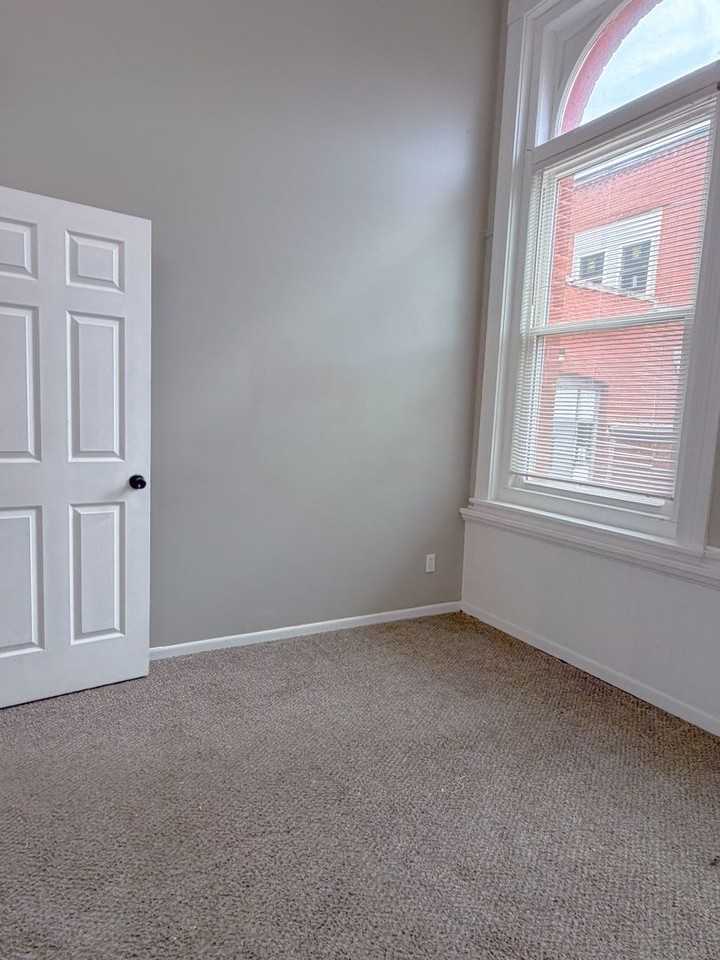 Mason School Apartments - Photo 5 of 6