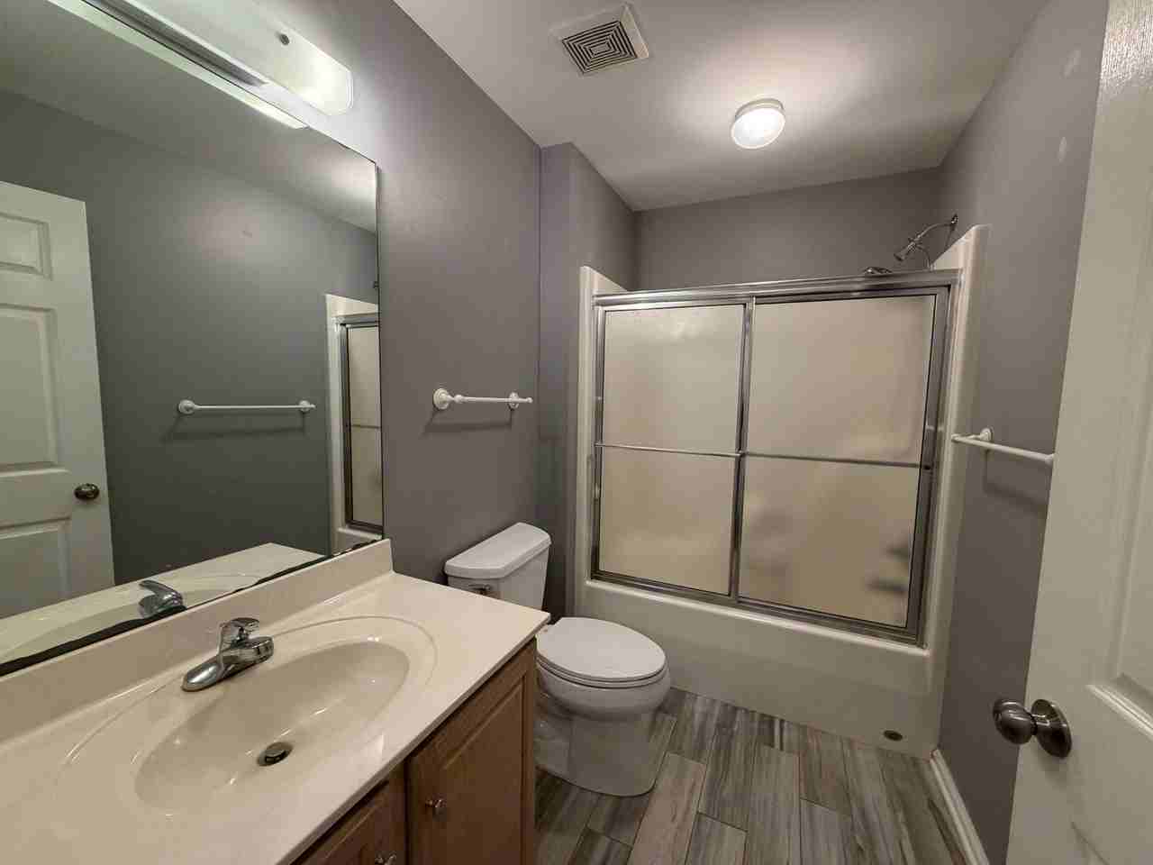 100 Gaines Ct - Photo 6 of 16