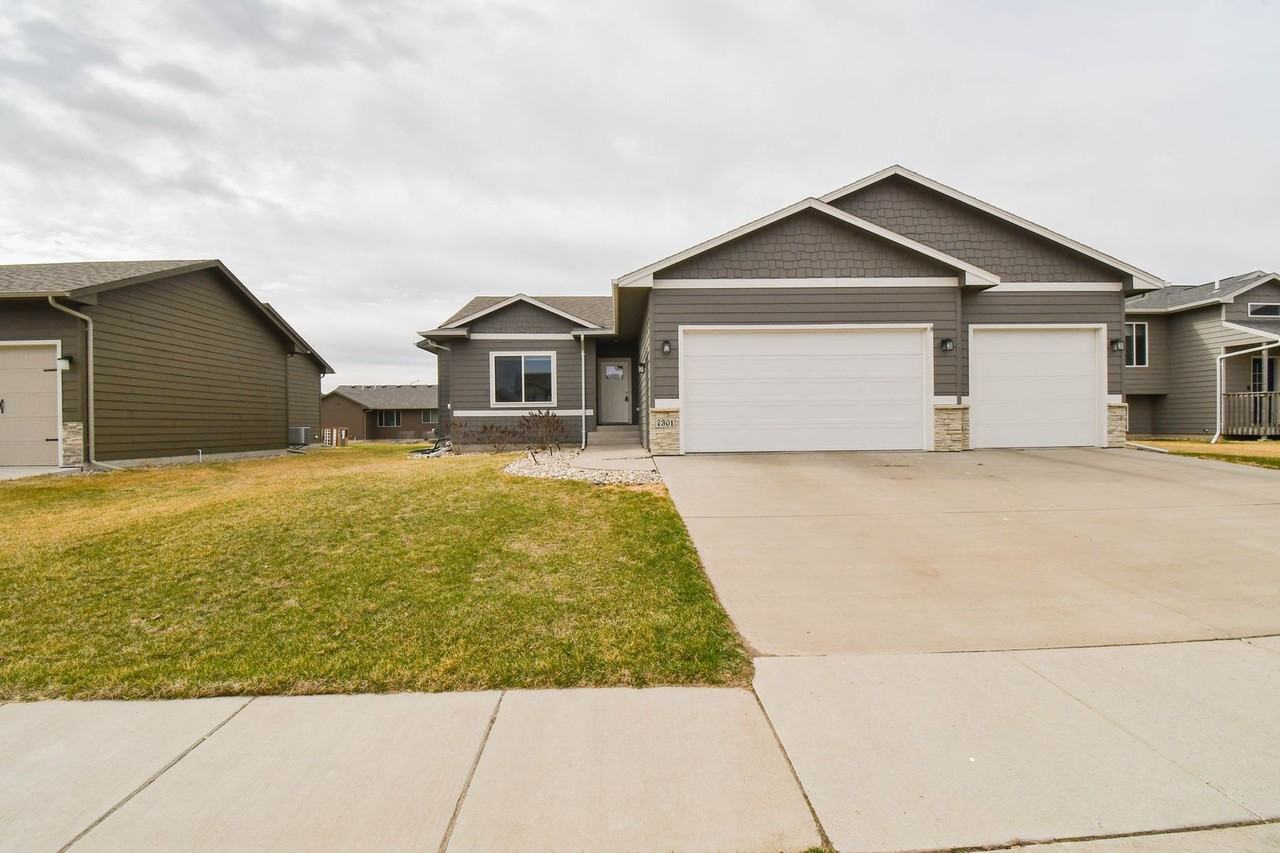 7301 E Corinth St - Photo 3 of 50