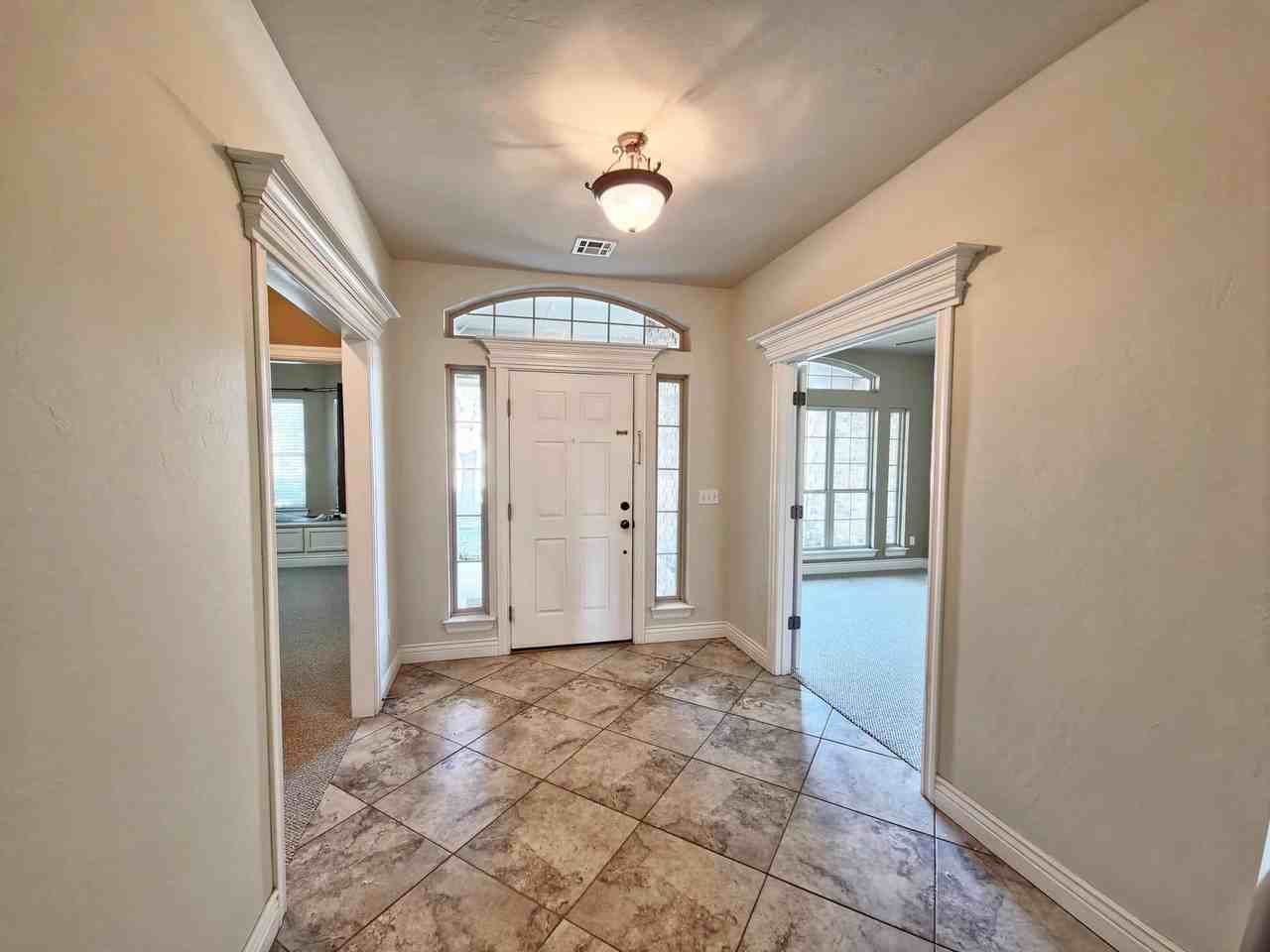 16008 Bravado Pl - Photo 4 of 43