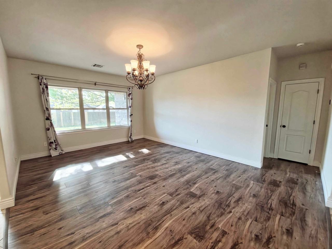 16008 Bravado Pl - Photo 6 of 43