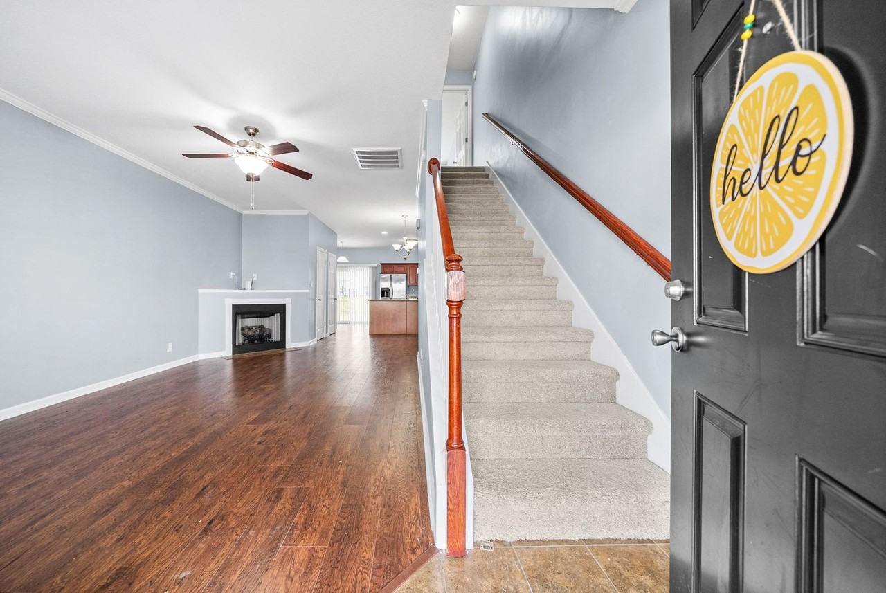 78 John Sevier Ave - Photo 3 of 24