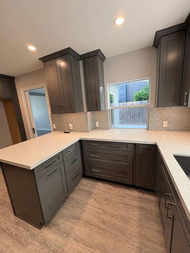 379 Nevada Ave - Photo 7 of 43