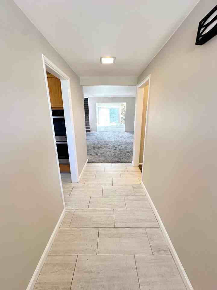 2230 Josie Ave - Photo 2 of 35