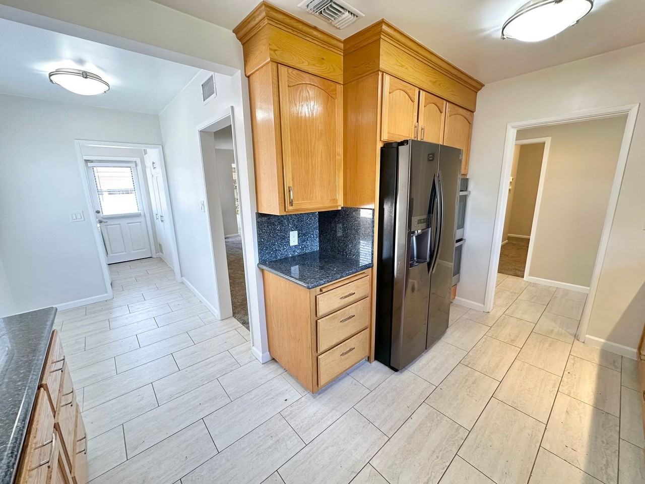 2230 Josie Ave - Photo 6 of 35