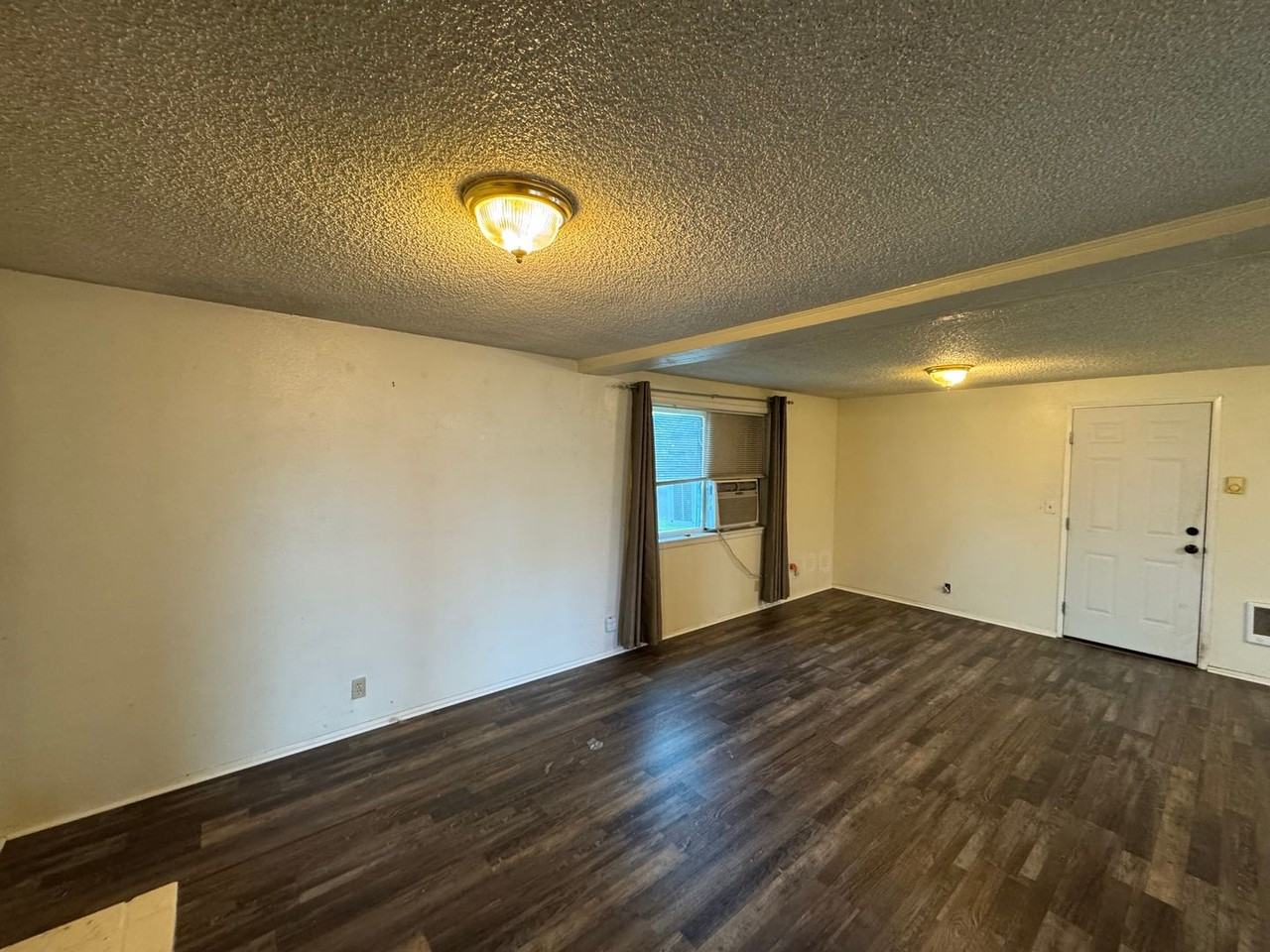 3940 Burlwood St - Photo 4 of 21