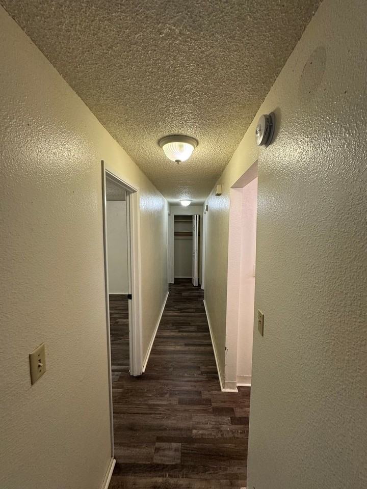 3940 Burlwood St - Photo 7 of 21