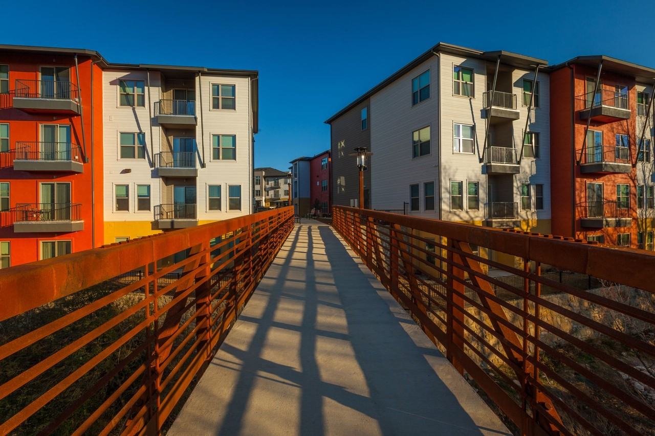 The Creekside at Vantage - Photo 5 of 31