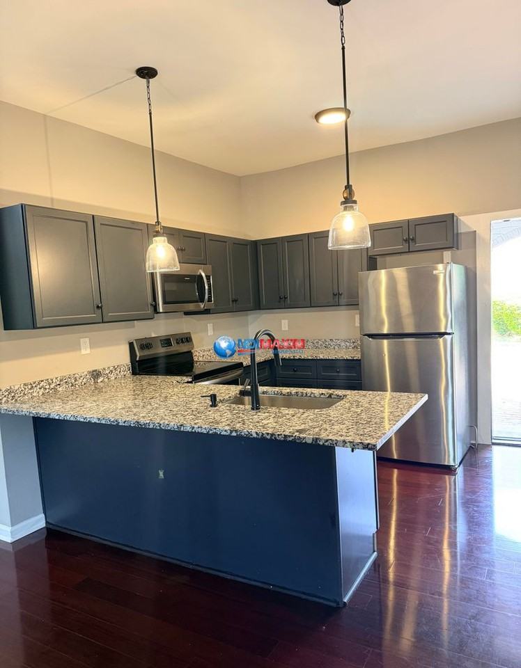 145 N Main St - Photo 3 of 10