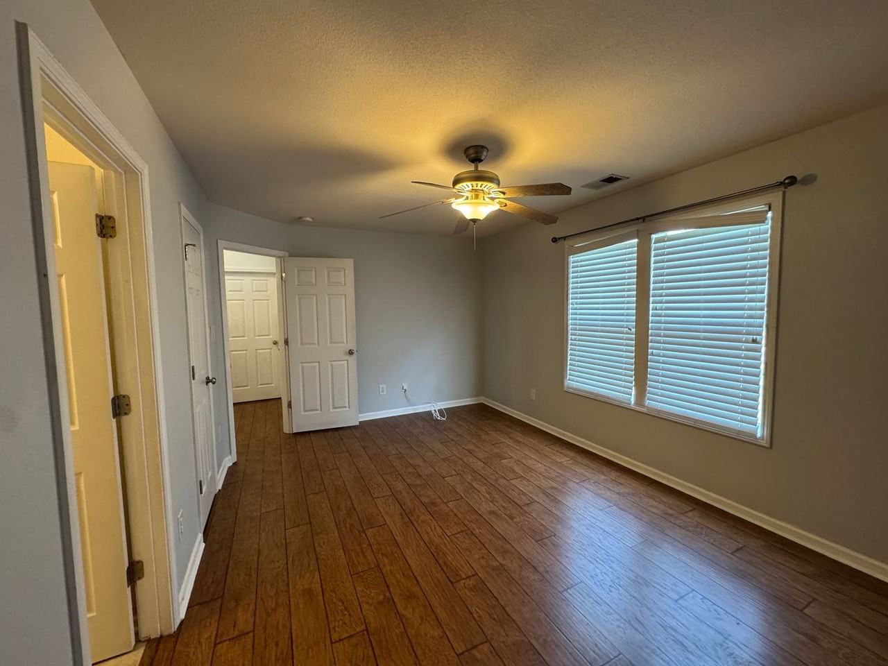 105 Brookstone Dr - Photo 7 of 16