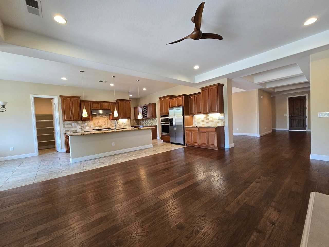 2098 Blue Boy Ln - Photo 6 of 36