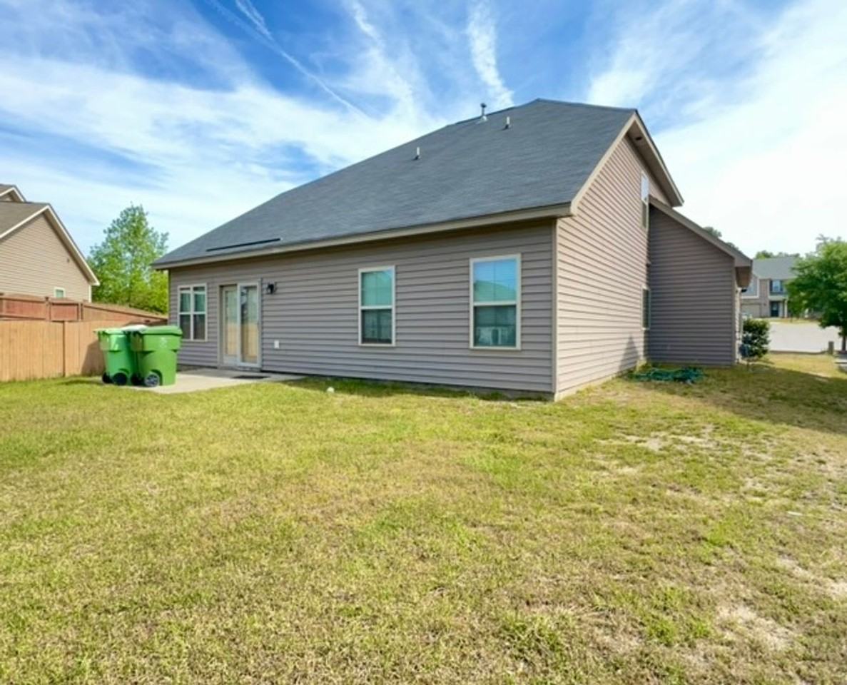 244 Meadow Springs Dr - Photo 2 of 33